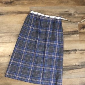 Pendleton Skirts - Vintage Pendleton Virgin Wool Mid Length Skirt Pendleton Skirts - Vintage Pendleton Virgin Wool Mid Length Skirt